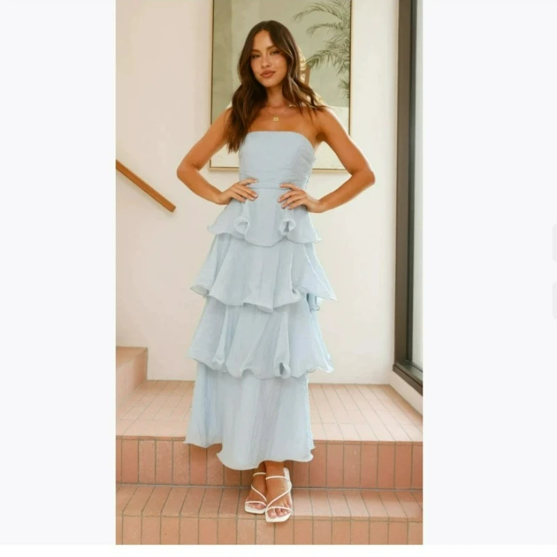 

Лето 2026, модное сексуальное платье без бретелек с открытой спиной, элегантное женственное темпераментное однотонное платье с рюшами по краям для женщин