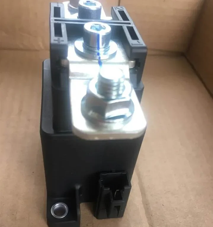 18V-200 750-12-HC6 High Voltage DC Relay 200A Contactor 12V 24V DC Relay