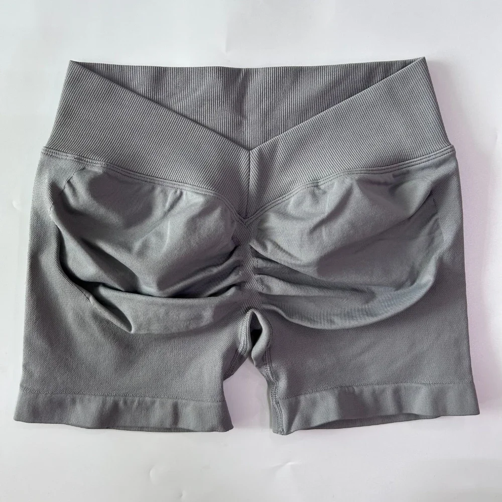 Pericic Damen Yoga-Shorts mit V-Rücken, hoher Elastizität, nahtlos, Flex-Scrunch-Bum, Workout-Gym-Shorts, Yoga-Booty-Laufshorts – Detail 14