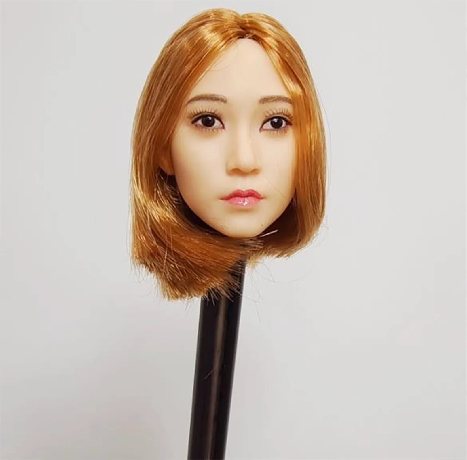 

Little Kid Short hair child girl Head Carving Blond Hair Beauty Model 1/6 Scale Action Figure Soldier Body Hobbies Toys