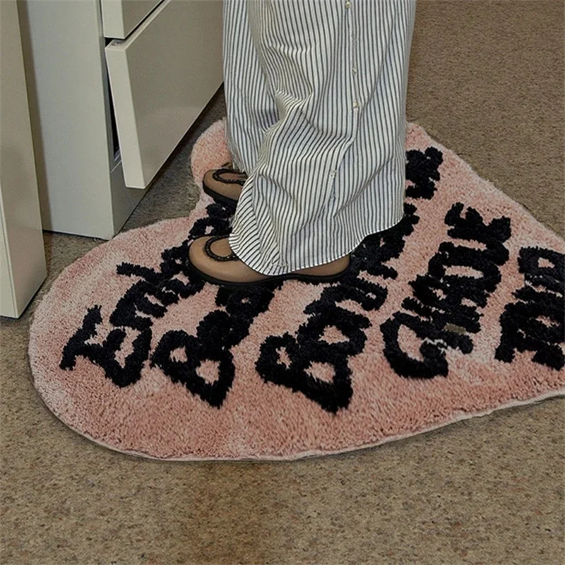 

Retro Heart Shapecarpet Soft Rug Living Room Home Bedroom Bedside Blanket Water Absorption Non-slip Carpet Fluffy Floor Mat