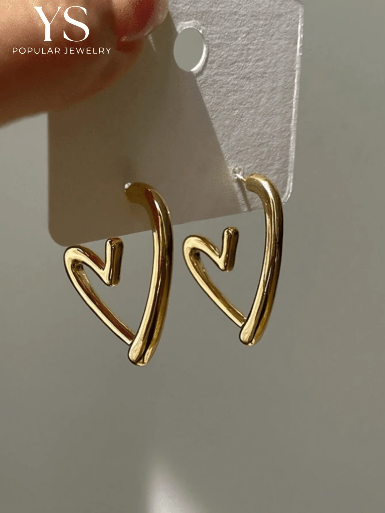 1 par de pendientes de aro dorados en forma de corazón, joyería de regalo para el día de San Valentín para mujeres, joyería de moda minimalista y suave