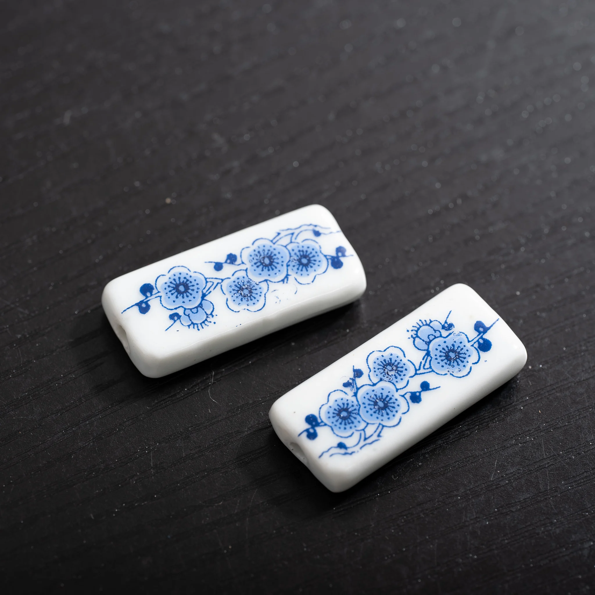 الأزرق والأبيض زهر الخوخ السيراميك الخرز بلاط شكل DIY بها بنفسك صنع المجوهرات الاكسسوارات خمر الخزف قلادة خزر عازل #3