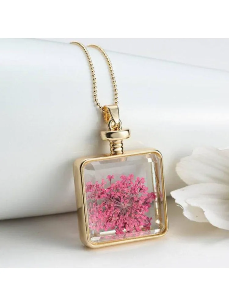 Natural plant specimen dried flower necklace Mori small fresh glass photo box pendant simple and fashionable