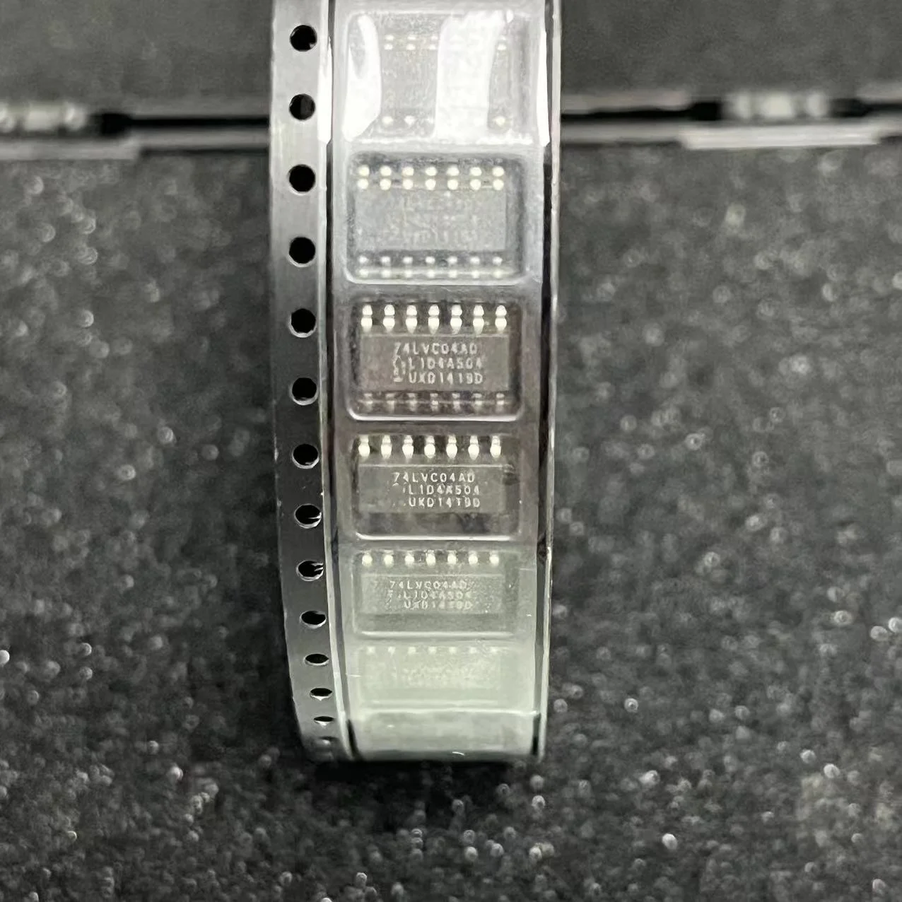 74LVC04AD Neues Original auf Lager