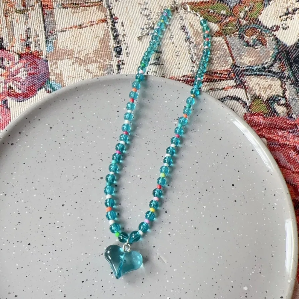 Candy Color Heart Pendant Blue Green Glass Beaded Contrast Design Necklace Girl 2025 Summer Fashion Female Jewelry Accessories