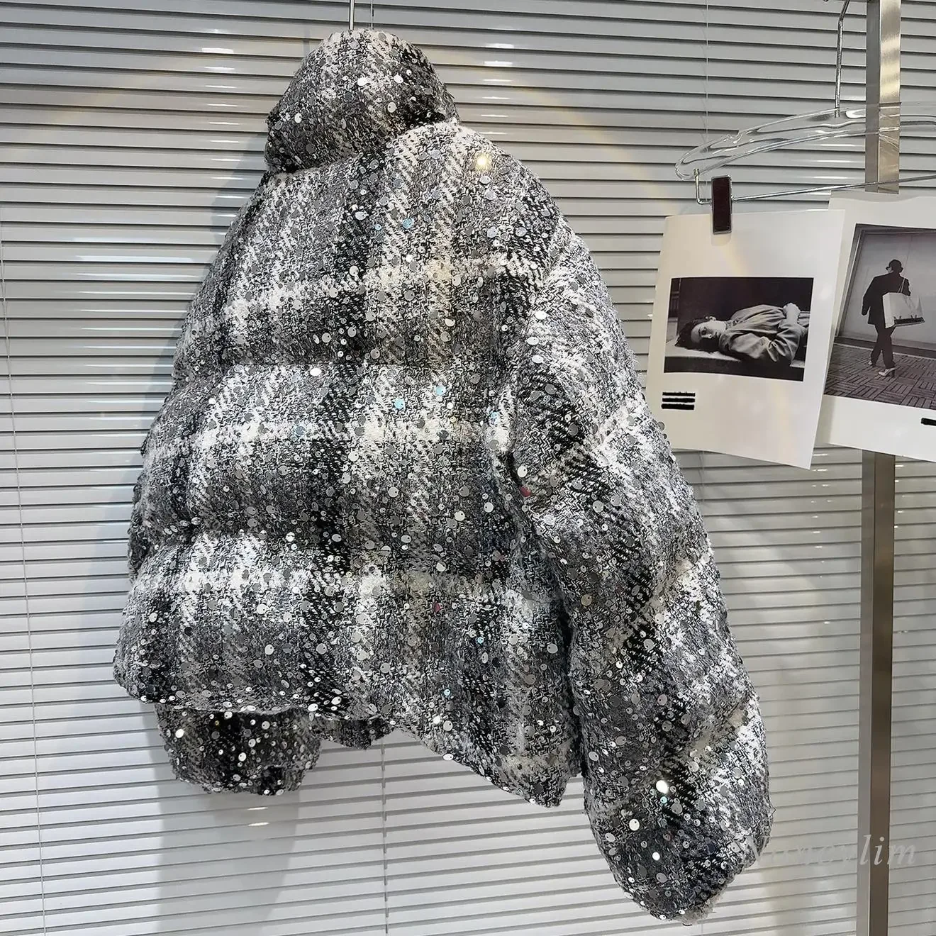 معطف شتوي قصير ببطانة للنساء لعام 2024 معطف نسائي جديد مزين بالترتر من التويد للصناعات الثقيلة سترة خبز دافئة للشارع #6