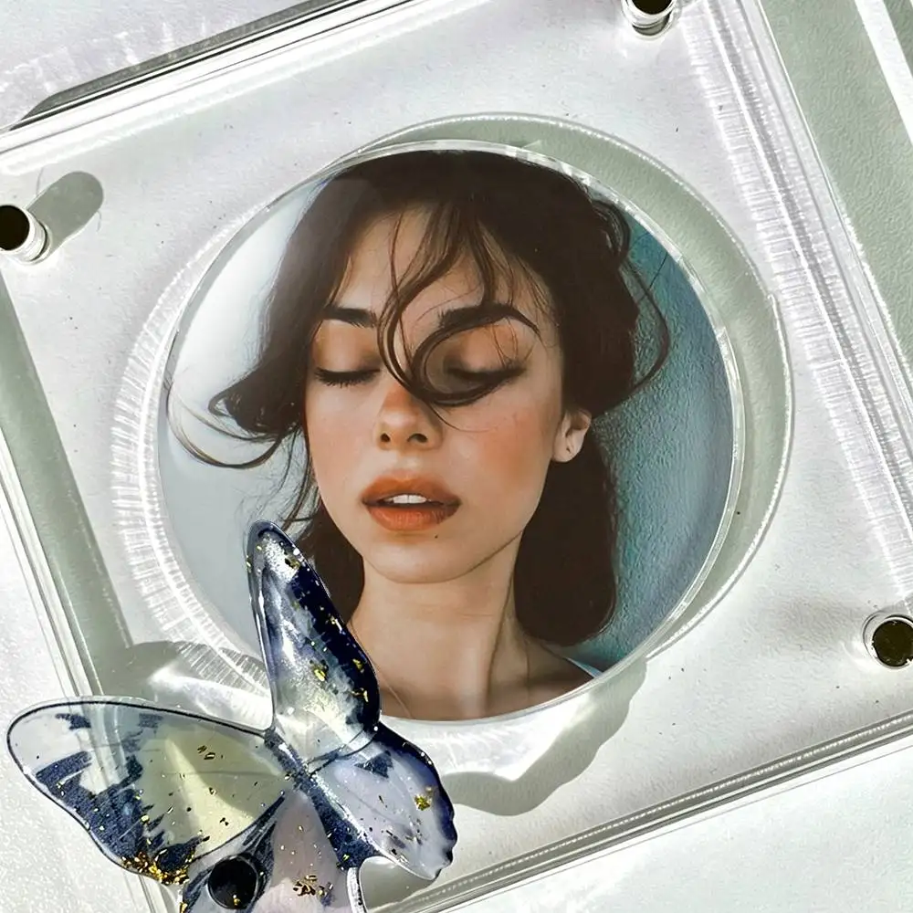 F-Fiona Palomo S-Sofia Laser Badge Creative Pins Brooch for Bag Clothes Hat Decor Gifts Fans Collect