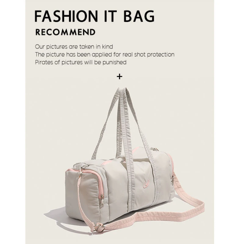 Large Capacity Travel Shoulder Bag Simple Sports Organizer Tote for Daily Use Lightweight Stylish Gym Messenger bag