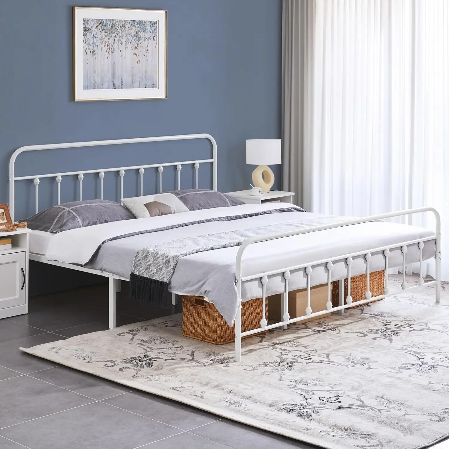 

King Size Victorian Style Metal Bed Frame with Headboard/Mattress Foundation/No Box Spring Needed/Under Bed Storage/Strong Slat