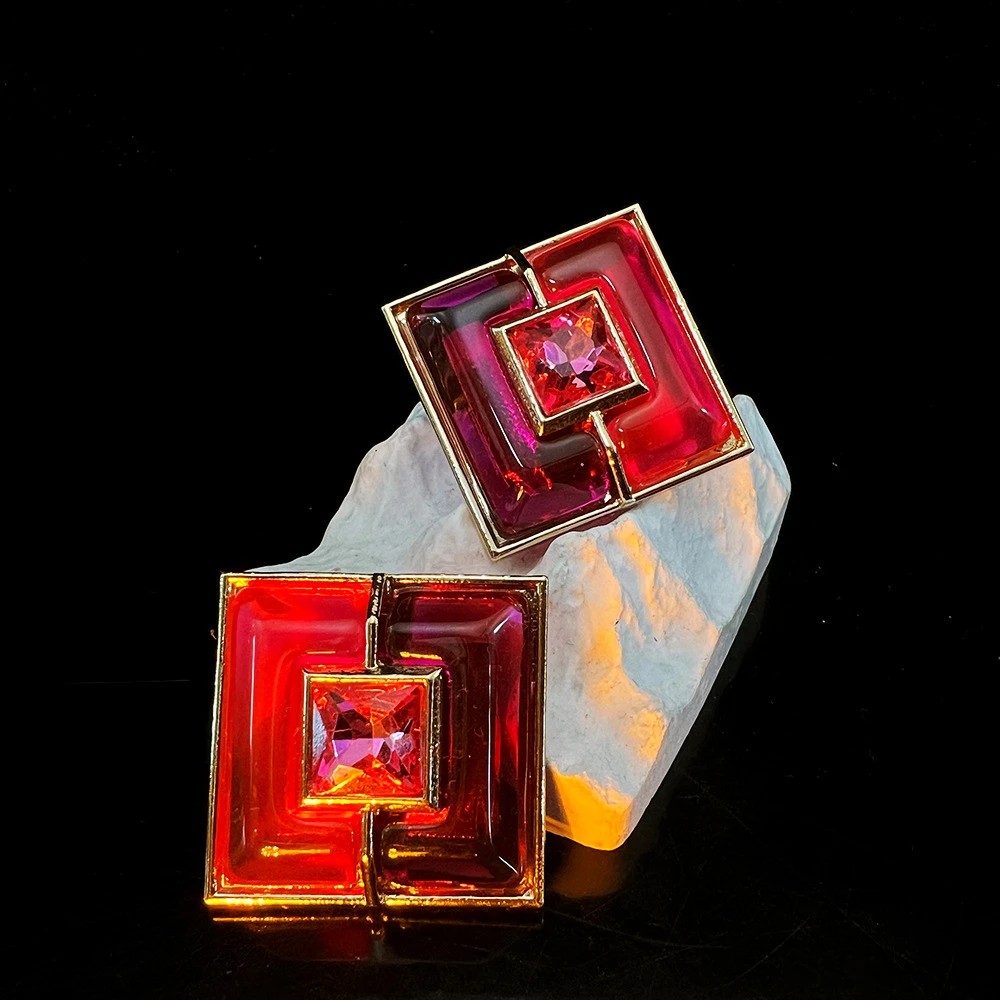 Luxury Rose Red Coloured Glaze Square Stud Earrings for Women European American Style Delicate Earrings Wedding Party Jewelry