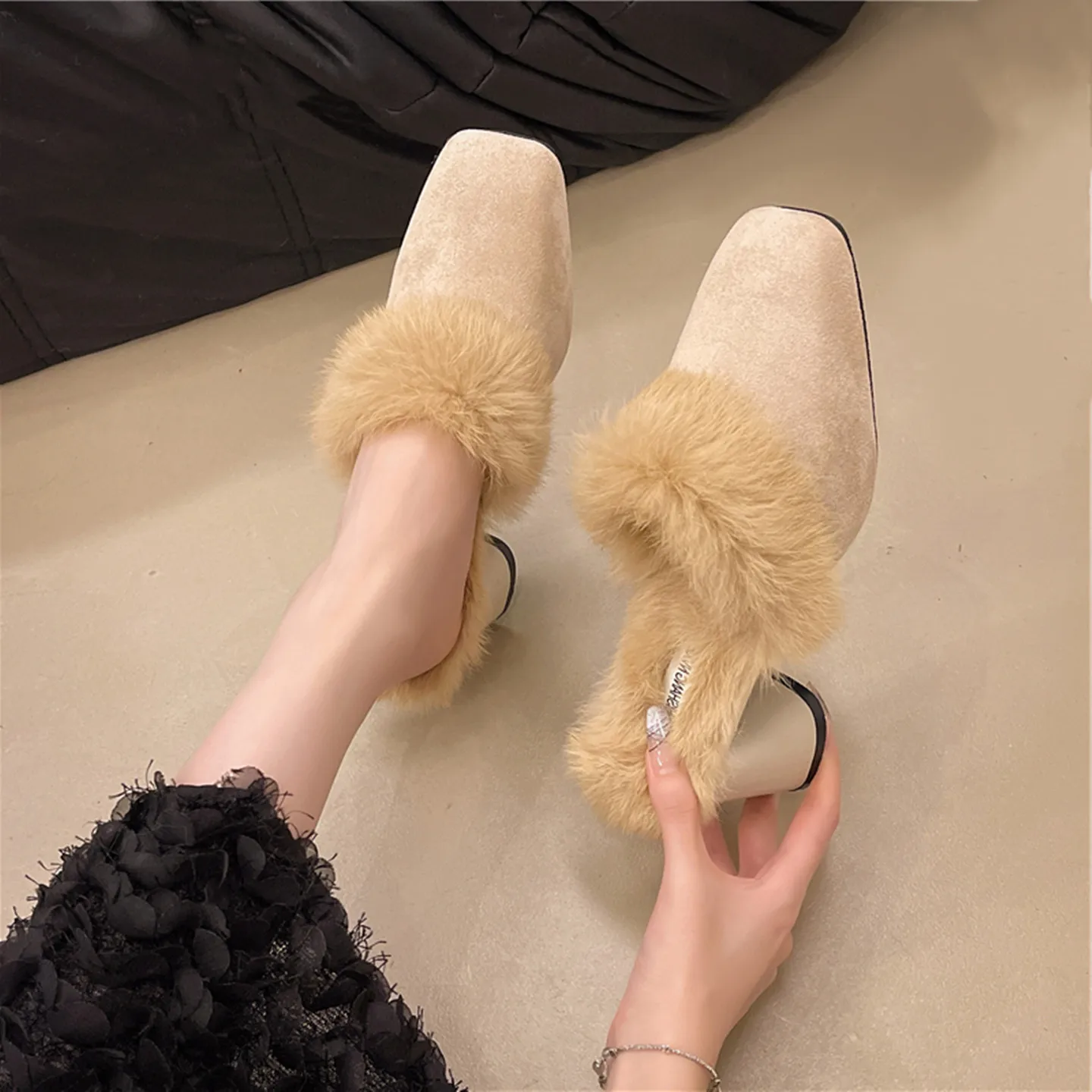 

MaoMaoMuLe Women's Slip-On Faion High Heel Autumn Winter Outdoor Wearable Thi Heel Head Covering Slippers Korean Sle