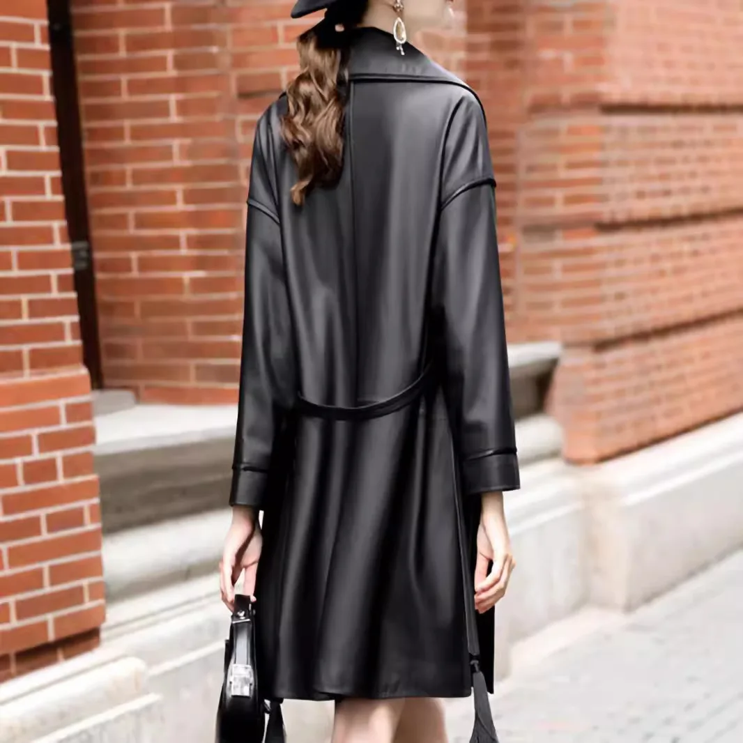 معطف نسائي من جلد الغنم الأصلي برقبة على شكل حرف V للخريف متوسط الطول ملابس خارجية عصرية متعددة الاستخدامات