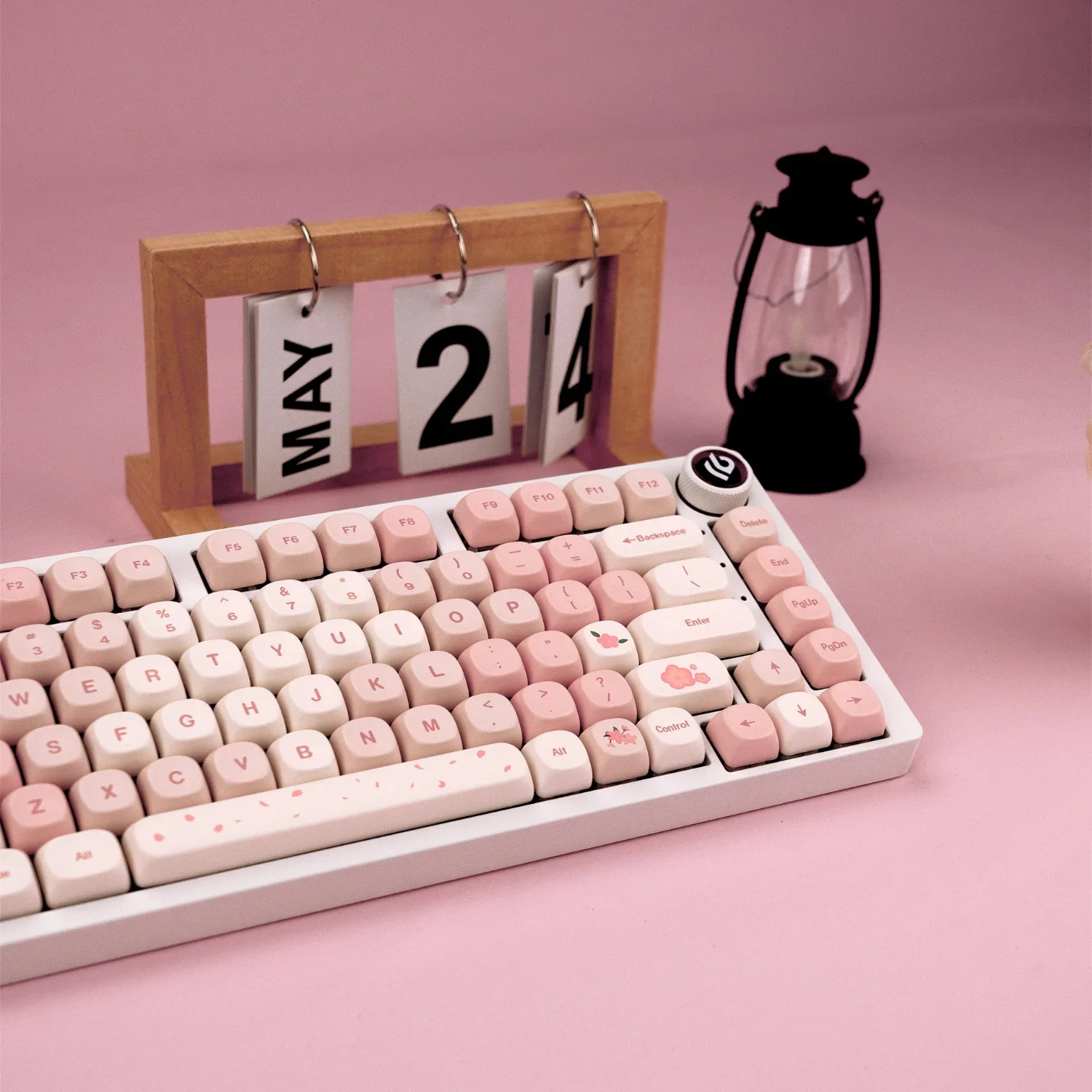 Imagem -04 - Sakura Rosa Moa Keycaps Pbt 142 Teclas Creme Morango para 60 64 84 98 108 Teclado Mecânico para Jogos Interruptor mx