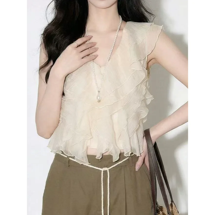 Elegant Sleeveless Women's Top in Apricot Color with Lace Design Sweet And Spicy Style for Summer 2026 Slimming Aged-Defying