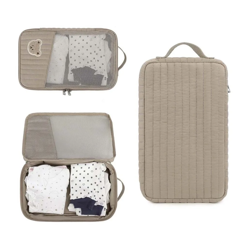 bolsa-de-fraldas-de-malha-bordada-com-urso-de-desenho-animado-organizador-de-cuidados-infantis-com-ziper-e-listras-bolsa-de-higiene-compacta-transparente-para-pendurar