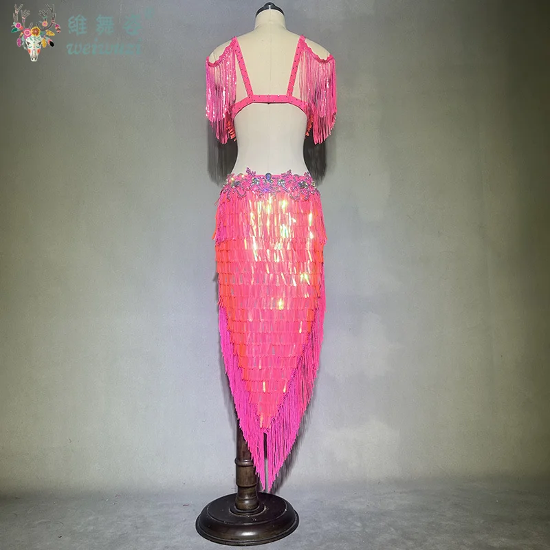 ชุดนักเต้นระบำหน้าท้องแบบสั่งทำพิเศษ ชุดบราประดับคริสตัลหรูหรา+กระโปรงปักเลื่อมพู่ห้อย 2 ชิ้น สำหรับผู้ใหญ่และเด็ก ชุดแสดงระบำหน้าท้อง