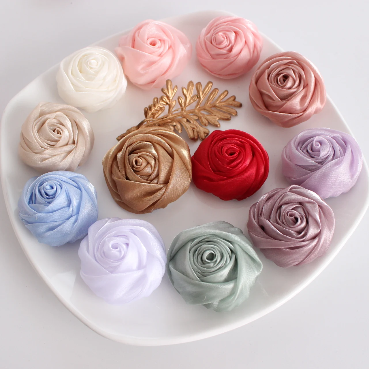 

Organza Rolled Rose Fabric Flowers Handmade 3D Simulation Rose Bud DIY Jewelry Shoes Brooches Hat Accessories