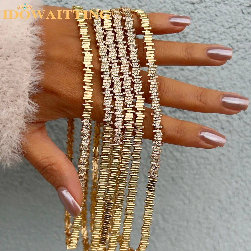 Colar Gargantilha Rectangle Bling Iced Out, 5A Cubic Zirconia Pavimentada Multi Short CZ Bar Charme, Jóias da Moda para Mulheres e Meninas, Novo