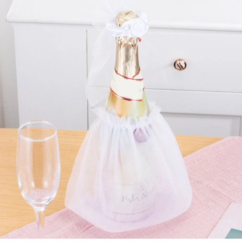 2pcs/set Wedding Wine Bottle Cover Bride Groom Dress Wraps Wedding Party Toasting Wine Glasses Decor Party Gift Ornament