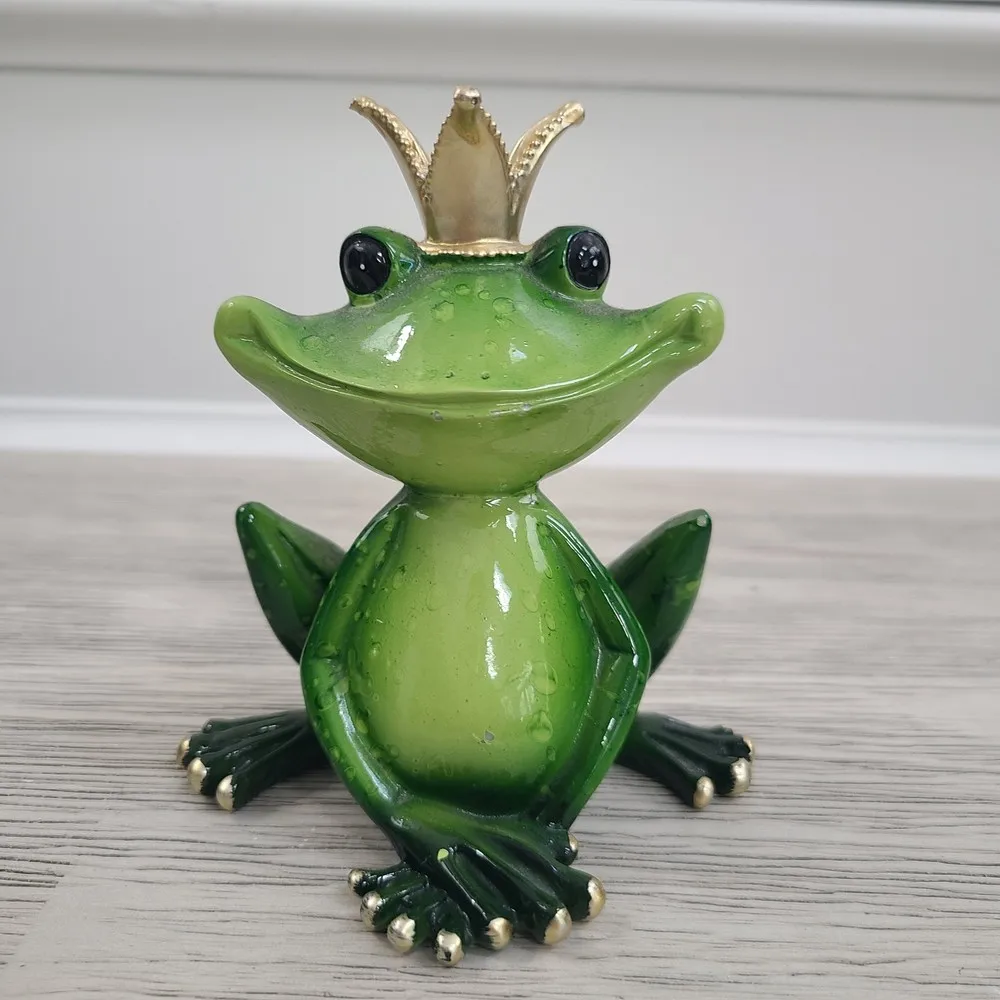 

Ebros Gift Kiss A Frog Prince Charming Crown Decorated Statue 4.5 H-Animal sculpture,