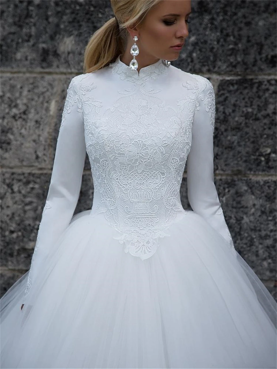 Vestido de novia personalizado elegante de tul con cuello alto y mangas completas para mujer, vestido de baile con cola de corte, vestidos de novia 2024