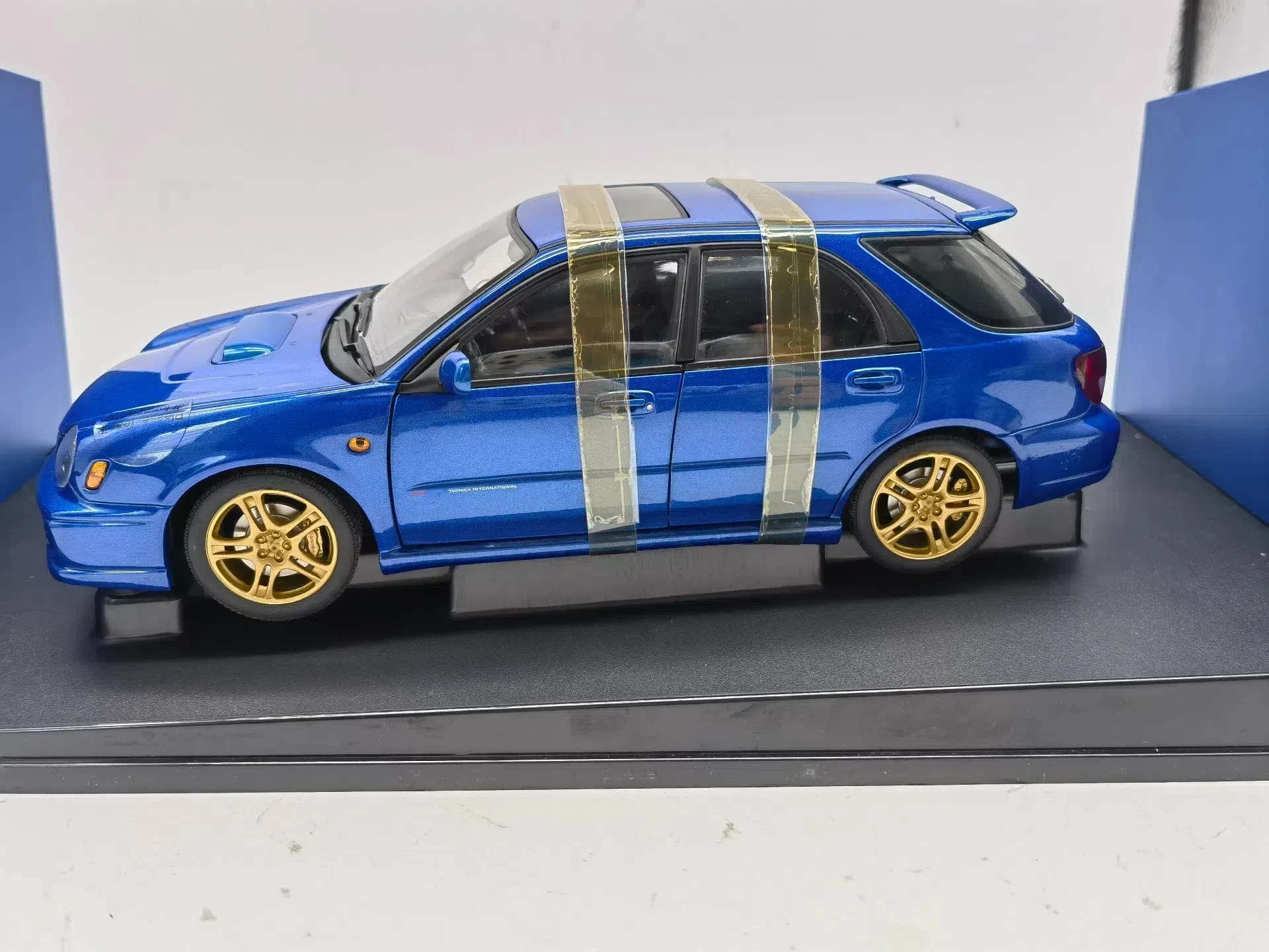 

Autoart 1:18 Новая эпоха IMPREZA WRX STI 2001 модель автомобиля из металлического сплава Ограниченная серия статическая модель автомобиля игрушка подарок