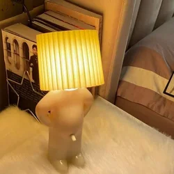 Creative Table Lamp Claeted Naughty Boy Unique LED Pleats Reading Lighting Bedroom Bedside Night Light Children's Gift Lamp