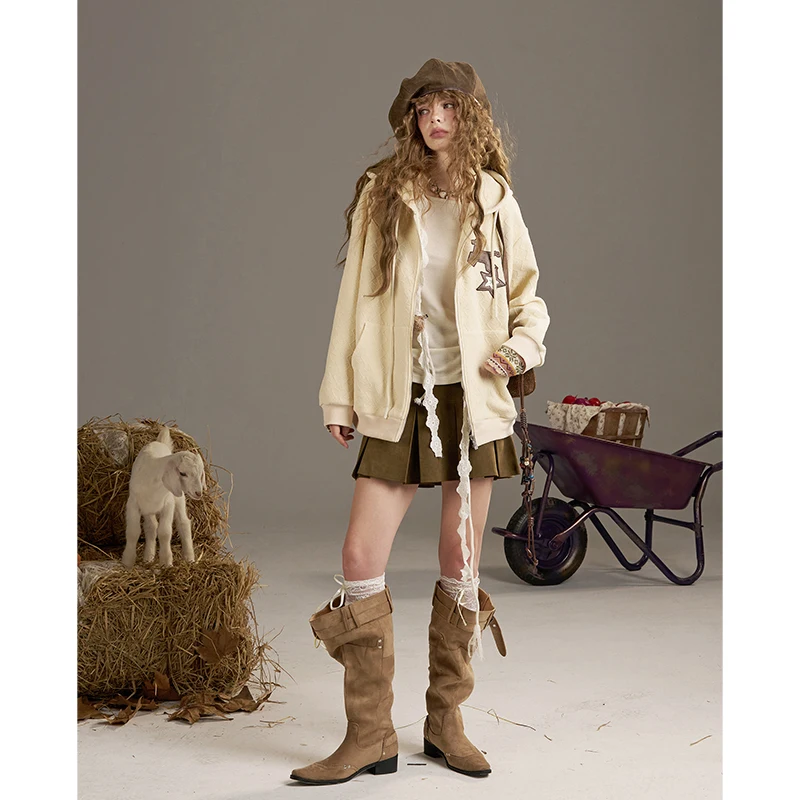 ELFSACK 2025 الخريف الوافدين الجدد عادية Y2K على شكل قلب الملمس ستار نمط مقنعين الرباط سترة للمرأة