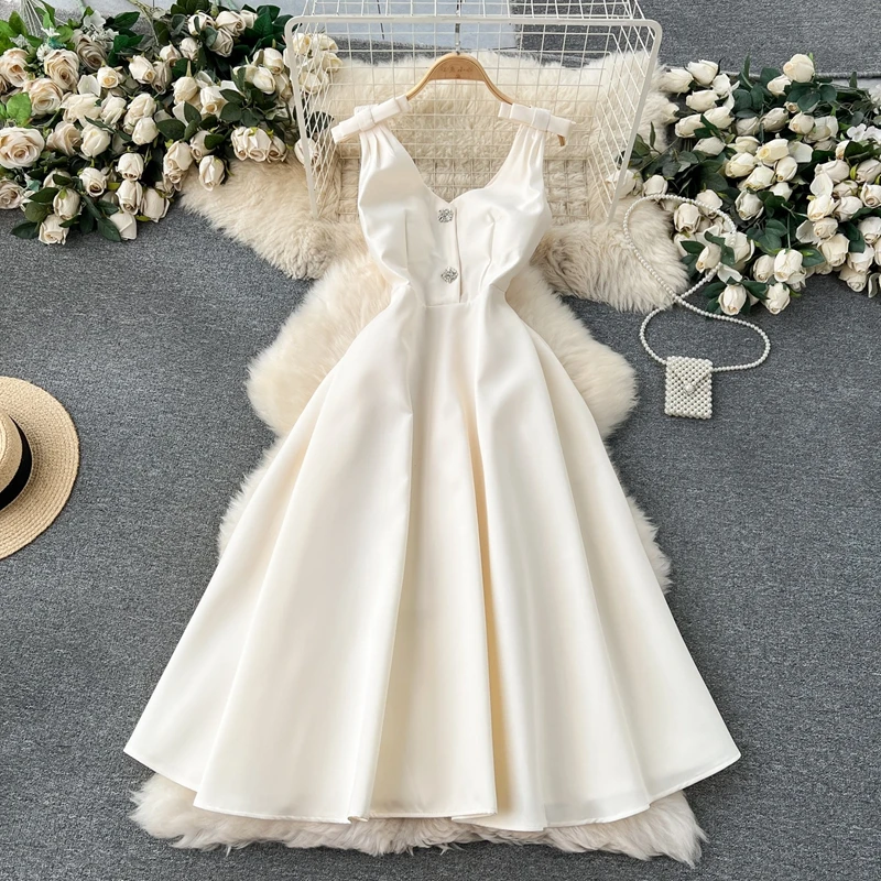 

Light Luxury Banquet High-End Palace Style Dress V-Neck Cinched Waist High-End Exquisite Dress