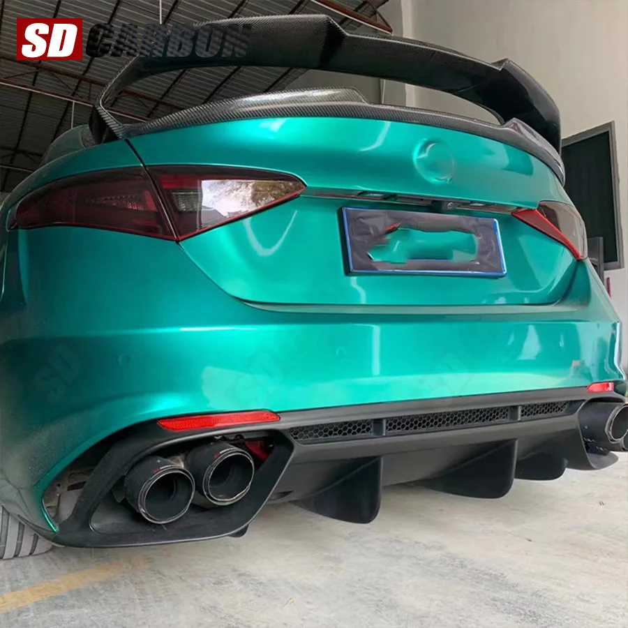 For Alfa Romeo Giulia 2015-2021 High quality Carbon Fiber rear boot Wing Spoiler Rear Roof Wing Trunk Lip Boot Cover
