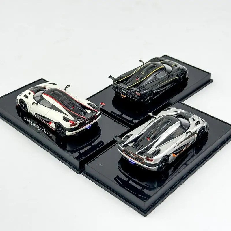 Autoart Model 1:64 Koenigsegg One:1 Resin Car Model Collection Gift