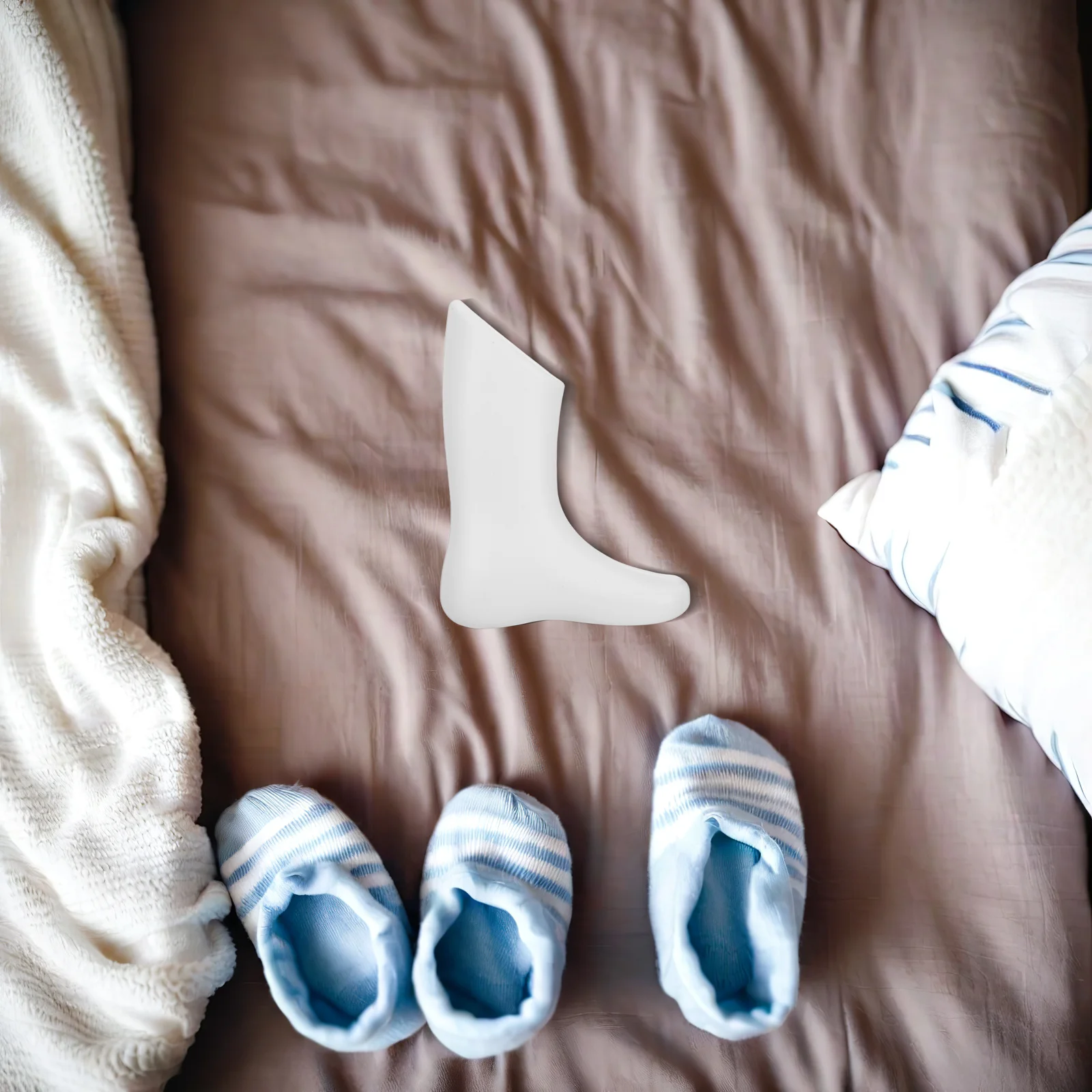 

4pcs Baby Shoe Sock Stand 11.5Cm White Plastic Foot For Shoes Socks Booties Sandals Crochet Display Lightweight Durable