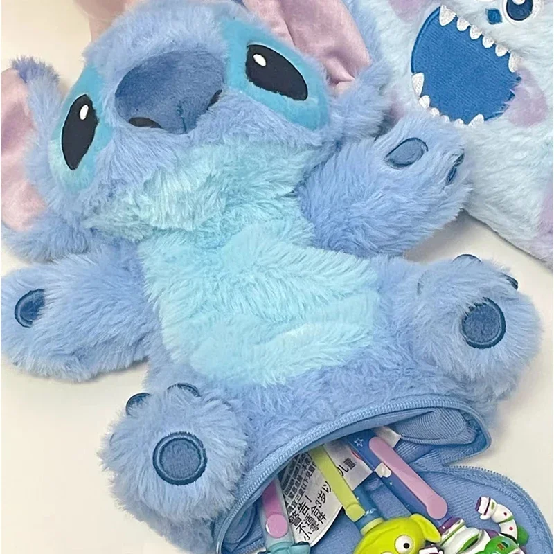 20CM Disney Lilo & Stitch Pencil Box Winnie The Pooh Pencil Case Anime peluche Cute lasso burattino a mano regalo di compleanno per bambini