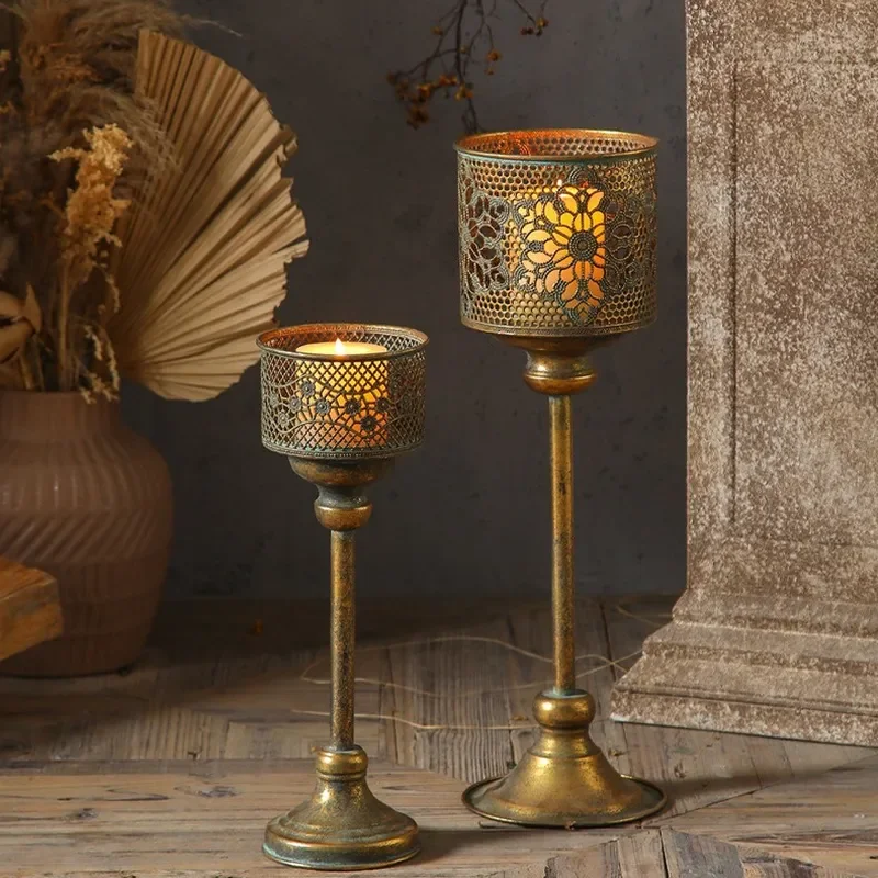 Vintage Wrought Iron Candle Holder European Style Home Decor Wedding Centerpiece Table Ornament Creative Retro Design for