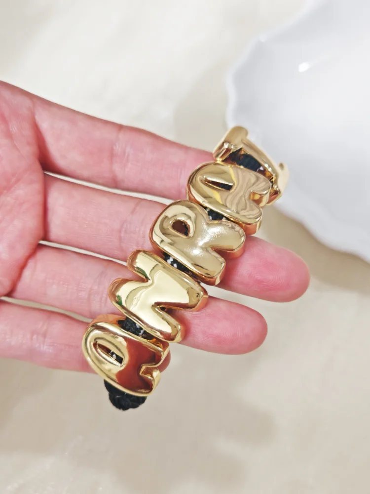 Aangepaste grote bubble letter armband, gepersonaliseerde beweegbare armband, kleurrijke touw DIY armband, sieraden cadeau