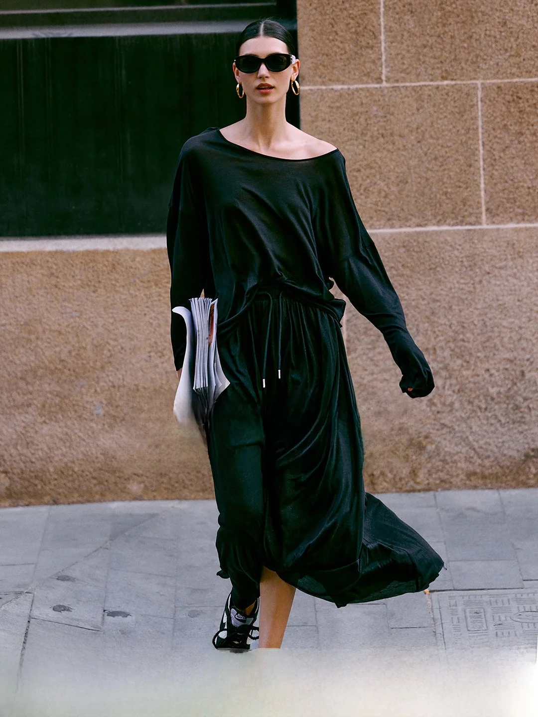 

Комплект Luna7xi: Модный повседневный костюм из лиоцелла (топ свободного кроя и юбка миди) для женщин, лето 2026, осенняя коллекция