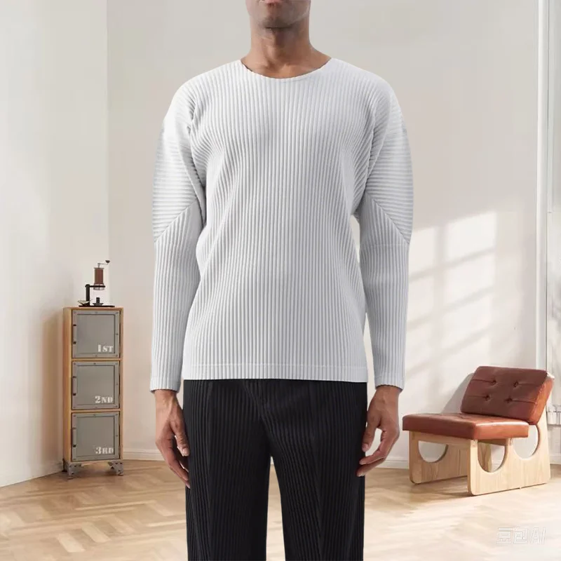 Miyake Pleated Original T-shirt Long-sleeved Round Neck Fold Men's Tops 2025 Summer Pleat T-shirt Casual Classic Loose Japanese