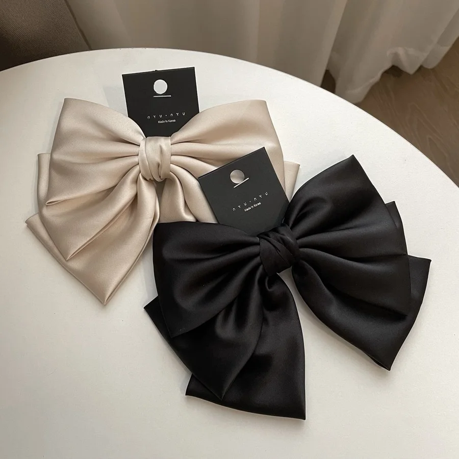 Band-Feder-Clip, Haarspange, großer Stoff, dreilagige Schleife, Haar-Accessoire für Frauen – Detail 10