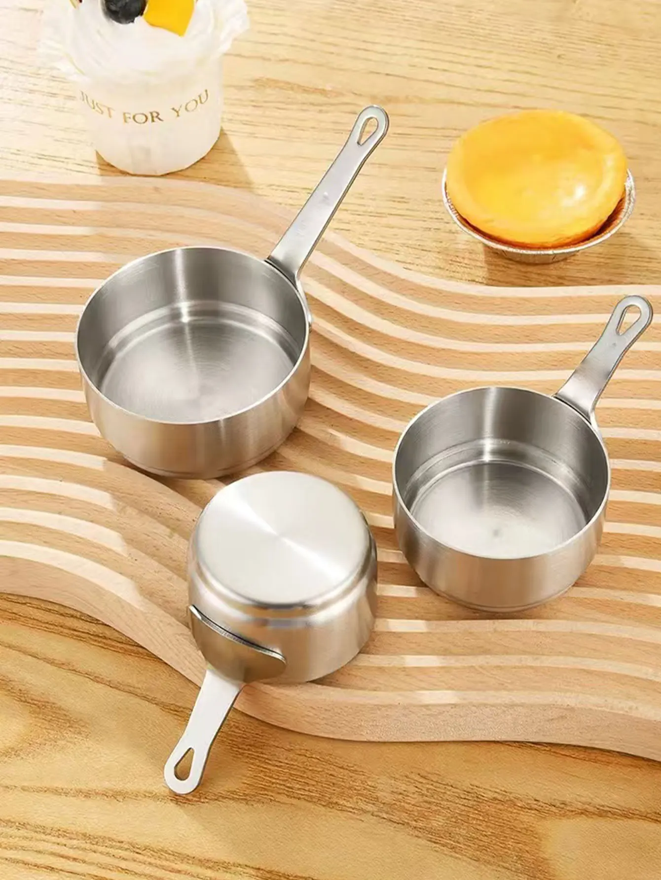 304 كوب صلصة من الفولاذ المقاوم للصدأ 100 مللي مع مقبض غمس طبق الإبداعية مطعم ستيك كوب صلصة الكاتشب التوابل وعاء صغير 1 قطعة