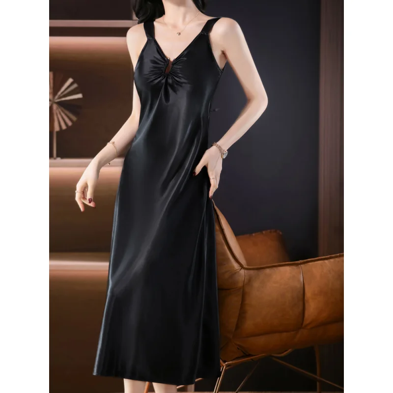 黒のドレス夏の婦人服 2025 新しい胸プリーツサテンロングドレス誕生日ドレス女性のためのストラップセクシーな背中の開いたドレス