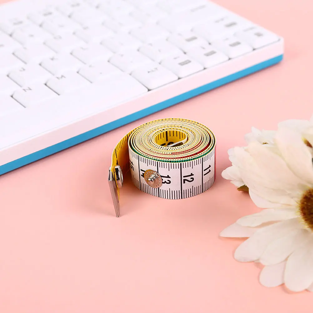 ตลับเมตรผ้าวินเทจ 1 ชิ้น เครื่องมือวัดตัวแบบพกพาสำหรับงานเย็บผ้า วัดรอบเอว น้ำหนักเบา ยืดหยุ่น พร้อมสเกลชัดเจน พกพาสะดวก