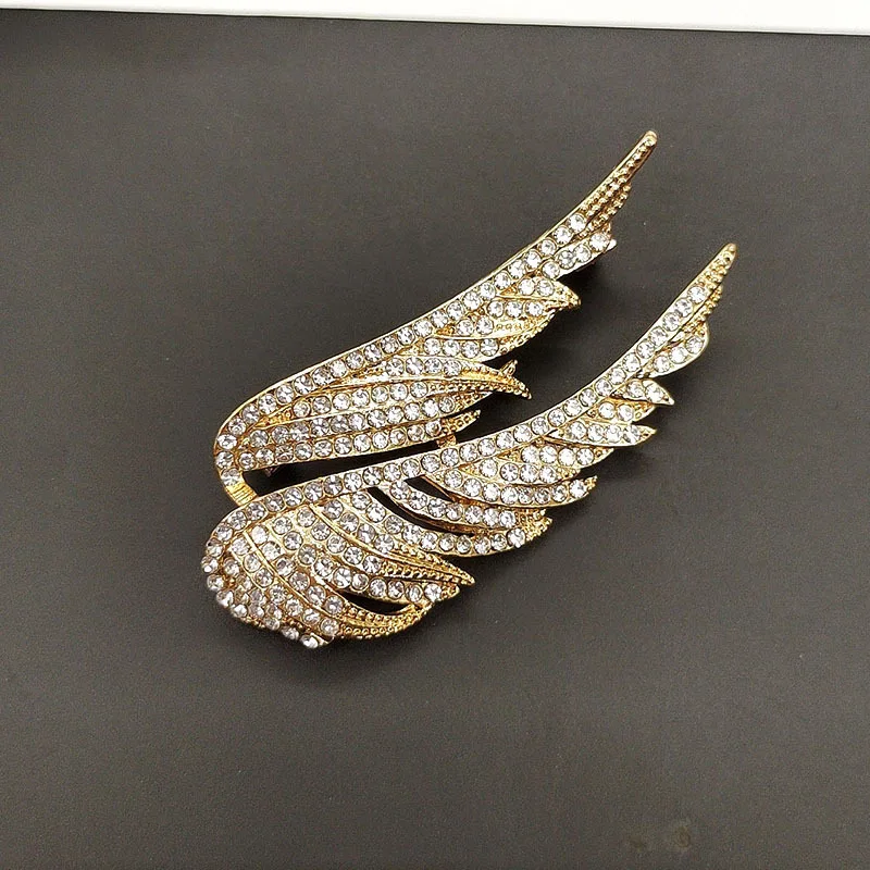 

Брошь с крыльями, уникальная и модная брошь с перьями, универсальный шелковый шарф, булавка с застежкой, изысканный аксессуар для женщин.