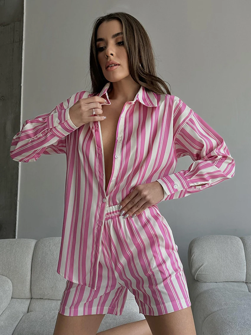 Marthaqiqi-Conjunto de ropa de dormir a rayas para mujer, pijama de manga larga con cuello vuelto, pantalones cortos, traje de pijama informal para mujer, novedad de 2024