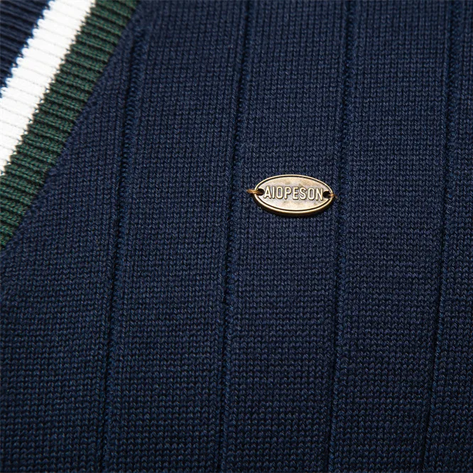 Suéter a rayas con cuello en V para hombre, cárdigan de una botonadura con botones empalmados, básicos informales sueltos, jerséis de otoño 2025, elásticos ligeros