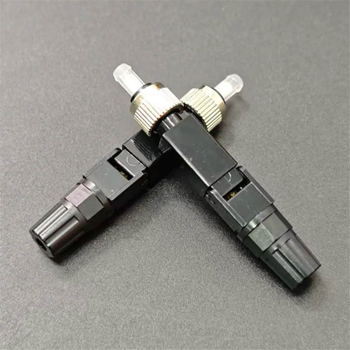 Embedded FTTH Fiber Optic Quick Connector Carrier-GradeFC UPC Round Head Single-Mode Fiber Optic Assembly Fast Connector