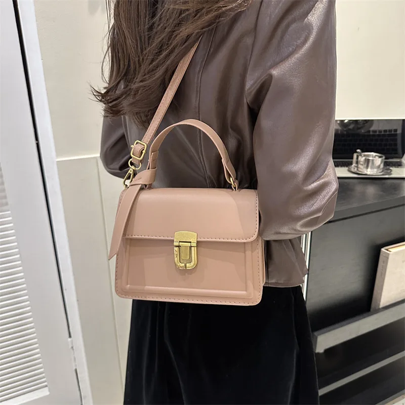 

Retro Handbag New Simple Solid Color Small Square Crossbody Bag Joker Shoulder Bag Texture Messenger Luxury Brand Shoulder Bag