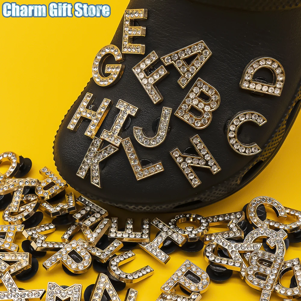 1pcs Luxury Metal Clog Charm Fashion Bling Designer Golden Letters Shoe Charms Clips Jeans Women Garden Sandal Shoe Decoration