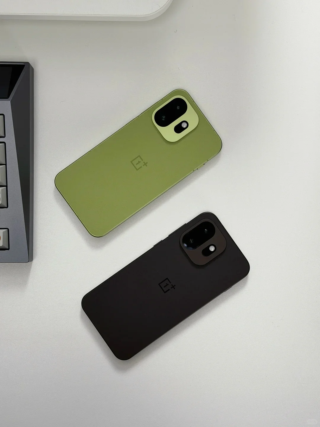 OnePlus 15T 5G Phone Snapdragon 8 Elite Gen5 6.32 165Hz 100W Charger 7500mAh Google ColorOS16 Oneplus15 T NFC OTA 50MP