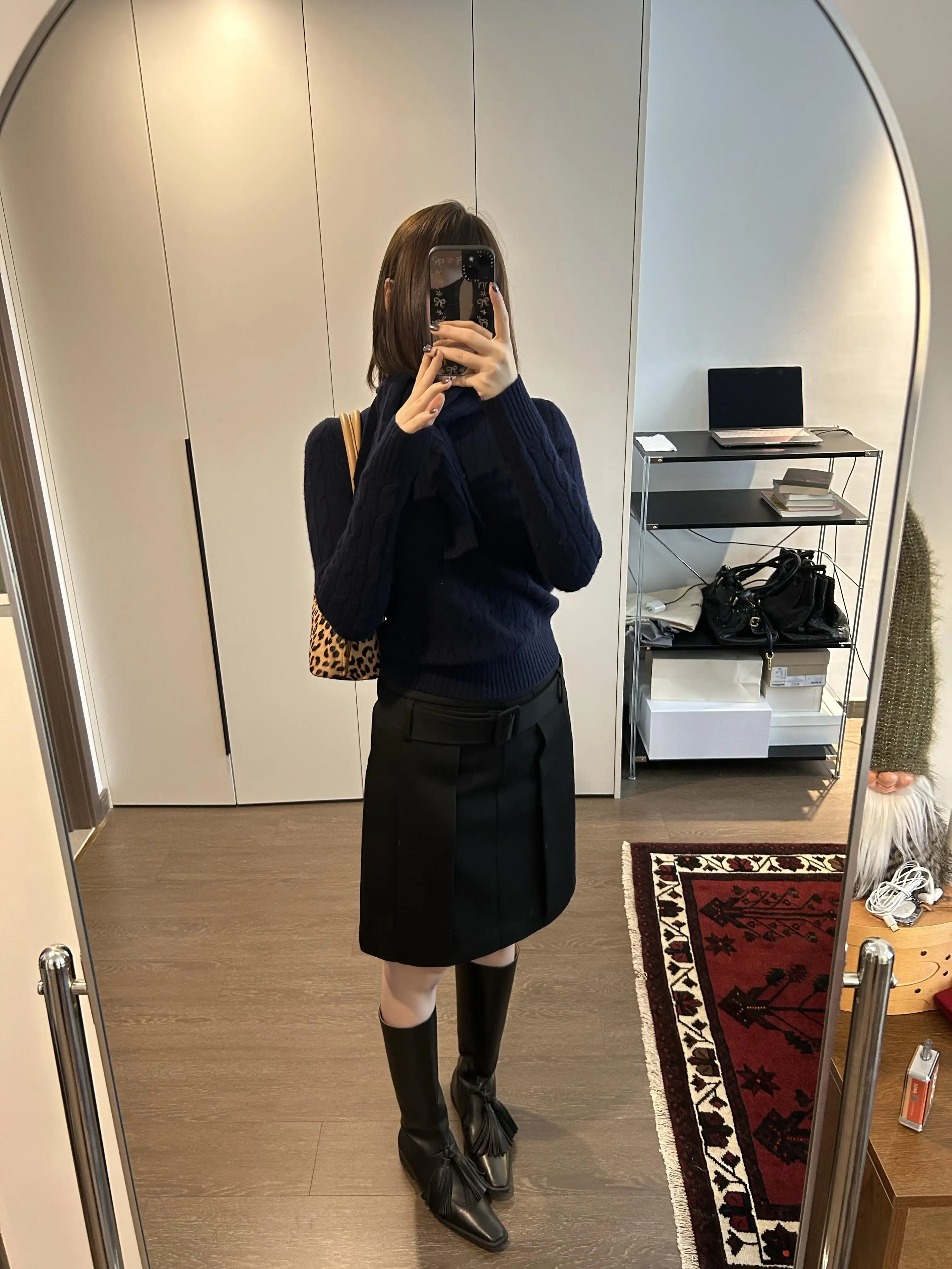 Retro American Waist Belted Midi Skirt Women's Autumn Winter Black Woolen A-Line Skirt Medium Waist Pleated City Commute